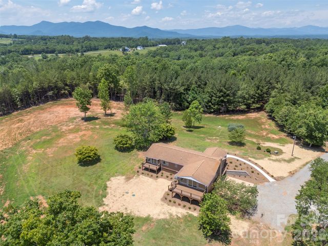 5732 S Nc 9 Highway, Tryon, NC 28782