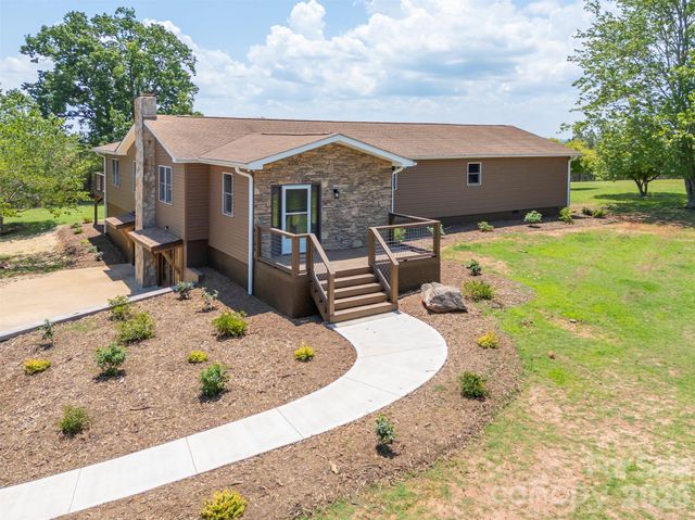 5732 S Nc 9 Highway, Tryon, NC 28782