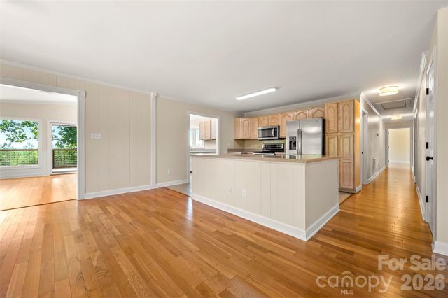 5732 S Nc 9 Highway, Tryon, NC 28782