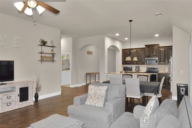 2121 Victoria Lane, Princeton, TX 75407