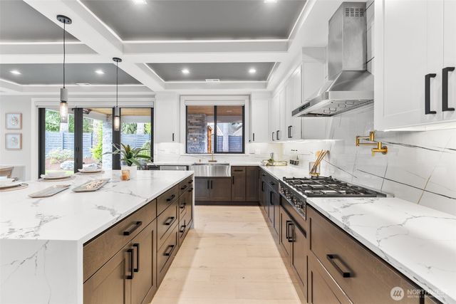 12608 NE 30th Street, Bellevue, WA 98005