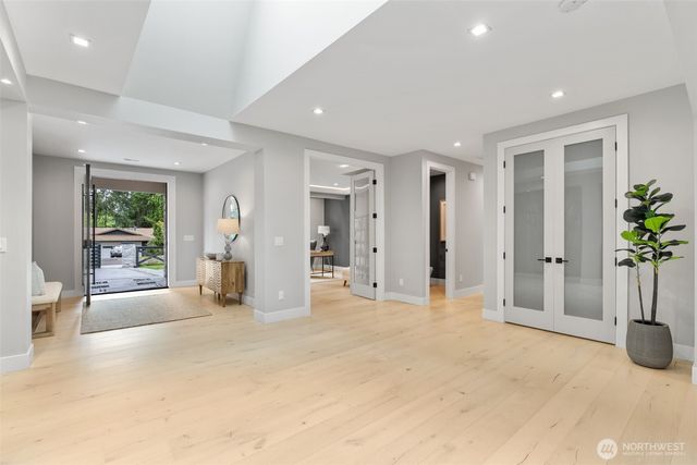 12608 NE 30th Street, Bellevue, WA 98005
