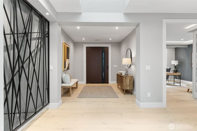 12608 NE 30th Street, Bellevue, WA 98005