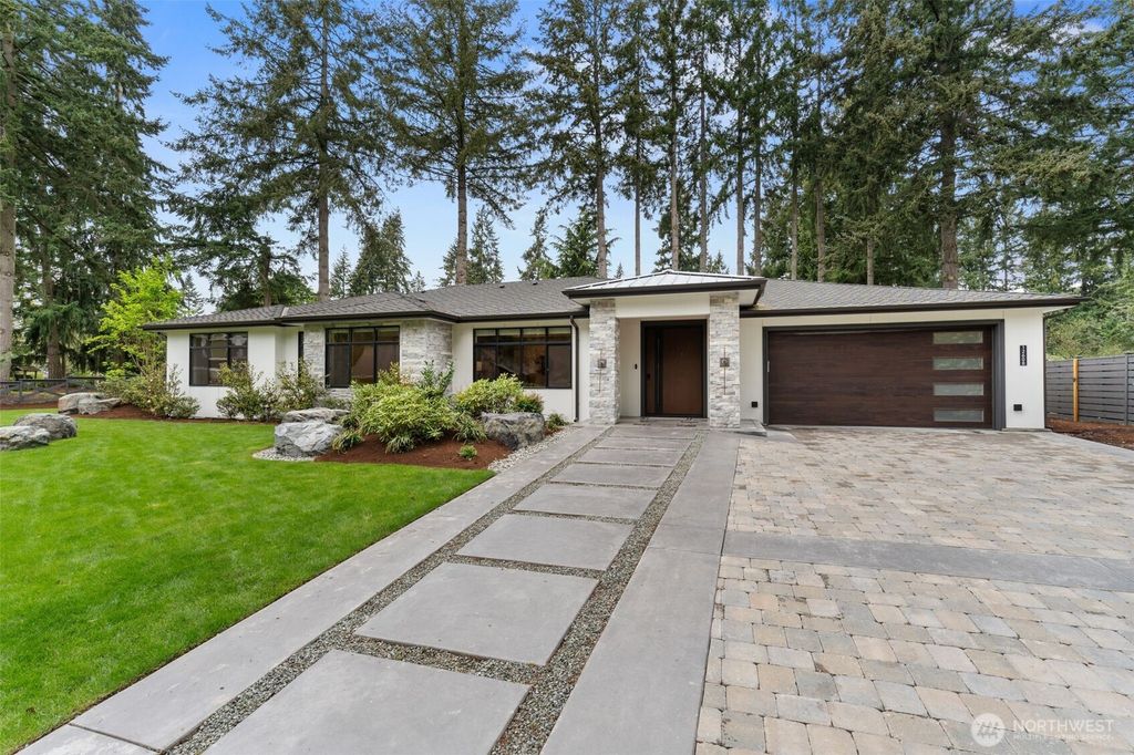 12608 NE 30th Street, Bellevue, WA 98005