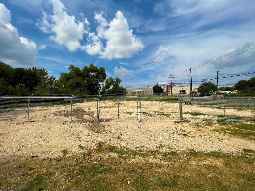 2207 West Howard LN, Austin, TX 78728