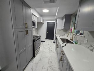 715 N Deerfield Circle, Arlington, TX 76015