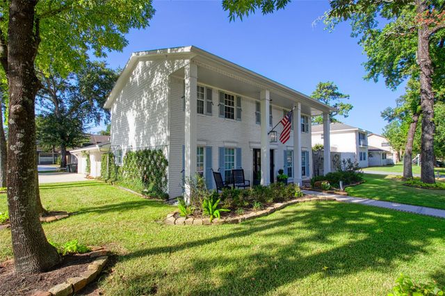 27201 Stark Lane, Oak Ridge North, TX 77385