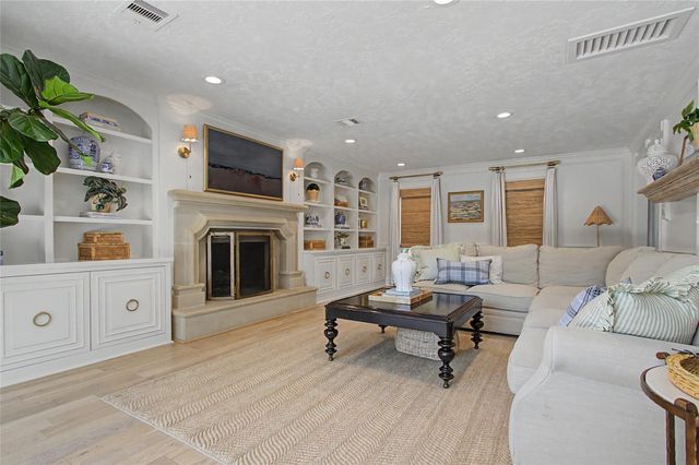 27201 Stark Lane, Oak Ridge North, TX 77385