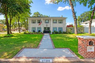27201 Stark Lane, Oak Ridge North, TX 77385