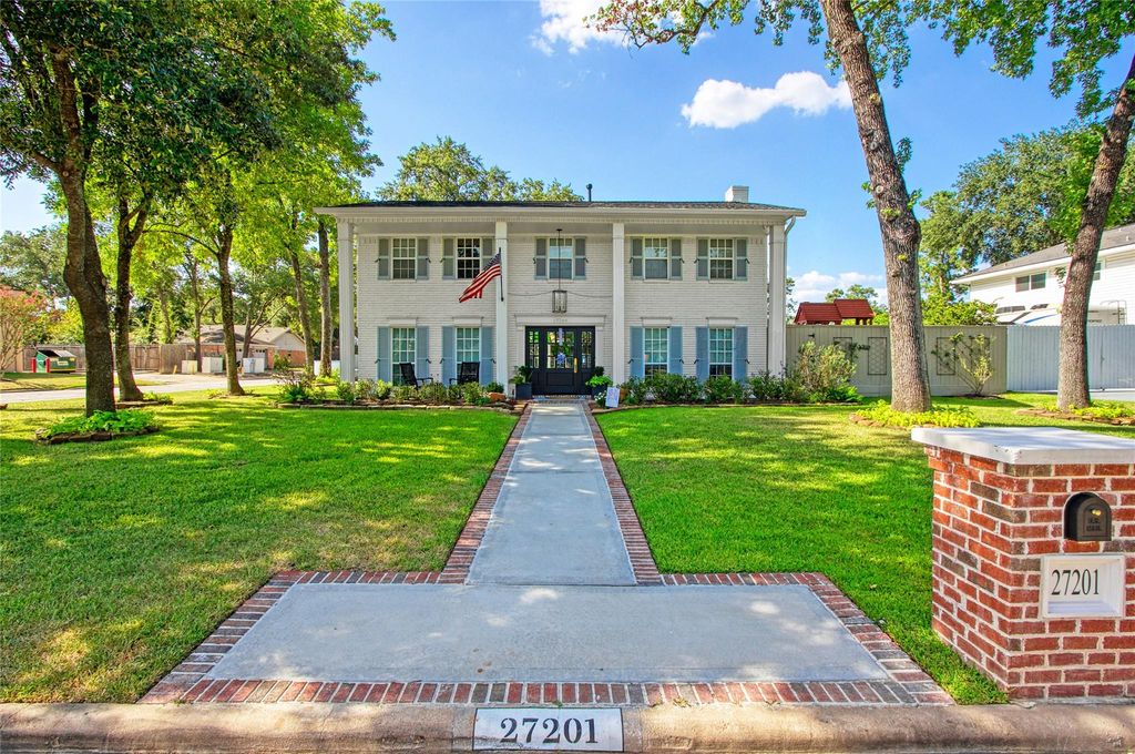 27201 Stark Lane, Oak Ridge North, TX 77385