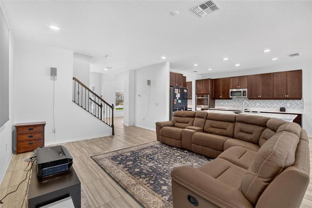 7321 GULF CYPRESS AVENUE, Land O Lakes, FL 34637