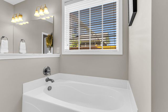 8113 Saveur Lane, Charleston, SC 29406
