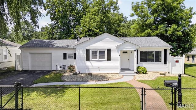 639 Royal Heights Road, Belleville, IL 62226