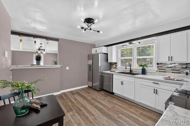 639 Royal Heights Road, Belleville, IL 62226