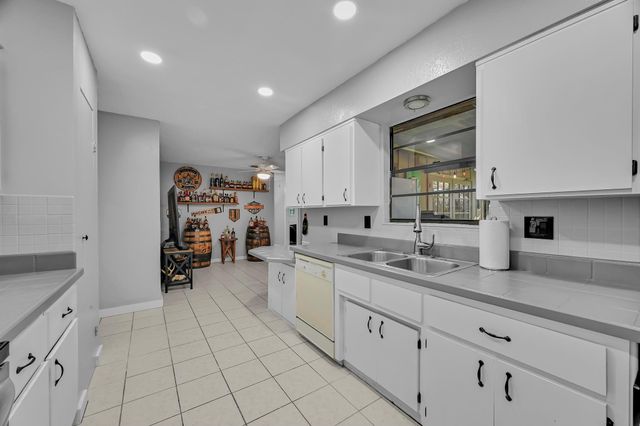 4410 Areca Palm Drive, Fort Pierce, FL 34982