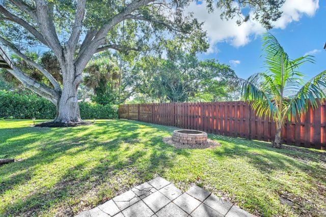 4410 Areca Palm Drive, Fort Pierce, FL 34982