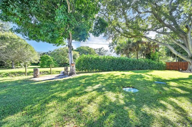 4410 Areca Palm Drive, Fort Pierce, FL 34982