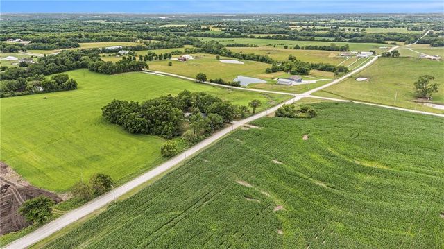 51 SE 208th Street, Holt, MO 64048