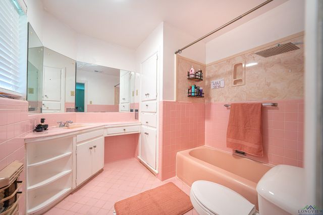 2215 Redbud, Kilgore, TX 75662