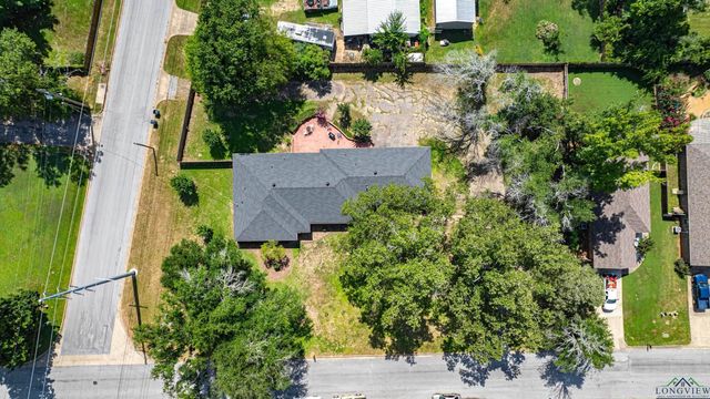 2215 Redbud, Kilgore, TX 75662