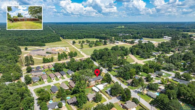 2215 Redbud, Kilgore, TX 75662