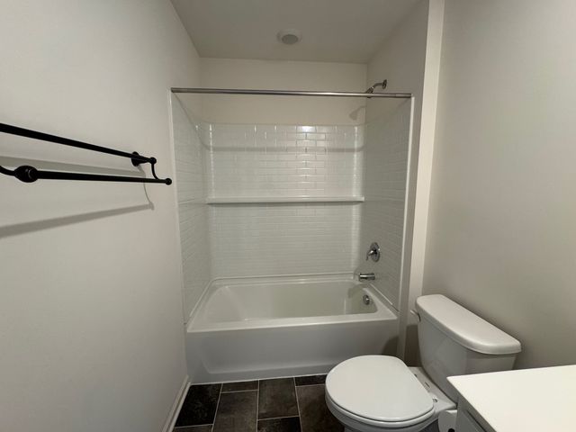 2068 Canyon Creek Court 2068, Aurora, IL 60503