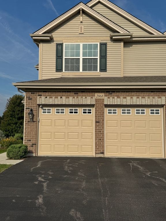 2068 Canyon Creek Court 2068, Aurora, IL 60503