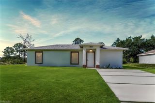 2801 42nd ST W, Lehigh Acres, FL 33971