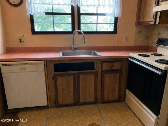 9559 Us 17 Highway, Chocowinity, NC 27817