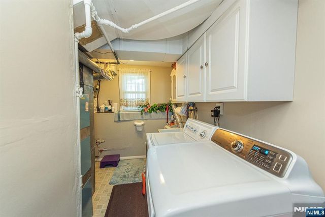31 Grover Drive, Wayne, NJ 07470
