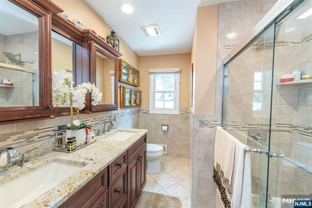 31 Grover Drive, Wayne, NJ 07470
