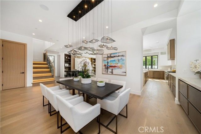 4919 Mammoth Avenue, Sherman Oaks, CA 91423