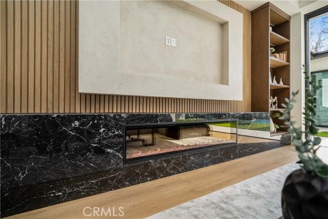 4919 Mammoth Avenue, Sherman Oaks, CA 91423