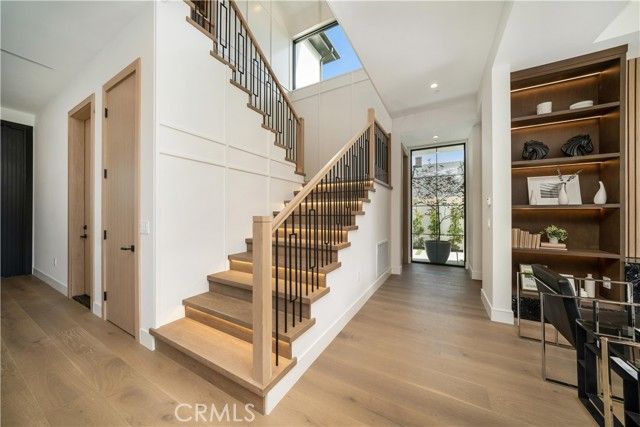 4919 Mammoth Avenue, Sherman Oaks, CA 91423