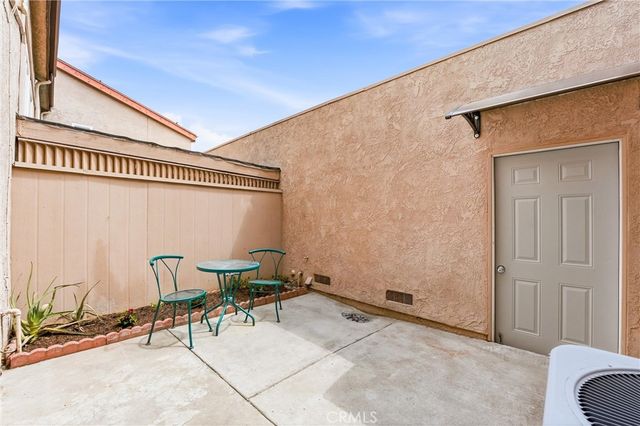1710 S Mountain Avenue B, Ontario, CA 91762