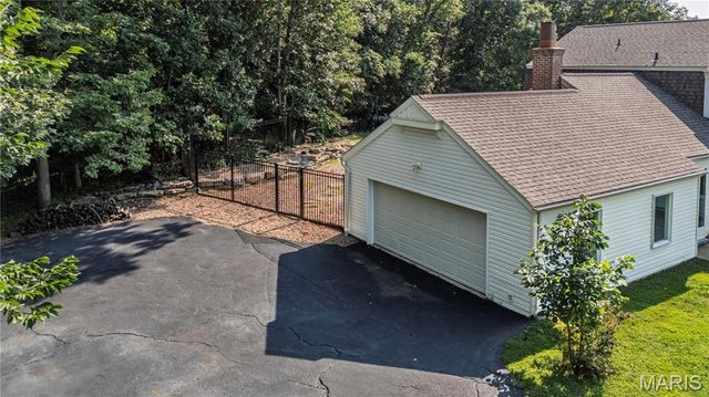 4600 Cliff Forest Drive, Wildwood, MO 63069