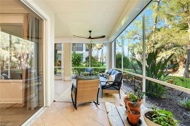 4956 Shaker Heights CT 101, Naples, FL 34112