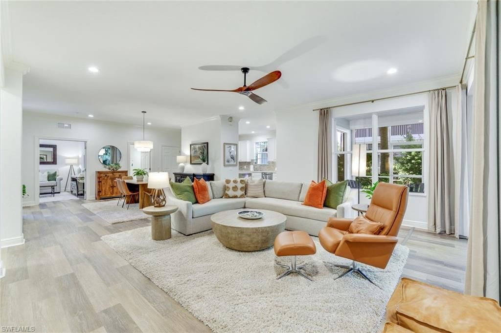 4956 Shaker Heights CT 101, Naples, FL 34112