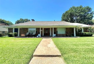 1601 Yarborough Drive, Sherman, TX 75092