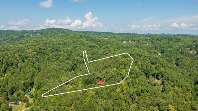 422 AUTUMN Lane, Gatlinburg, TN 37738