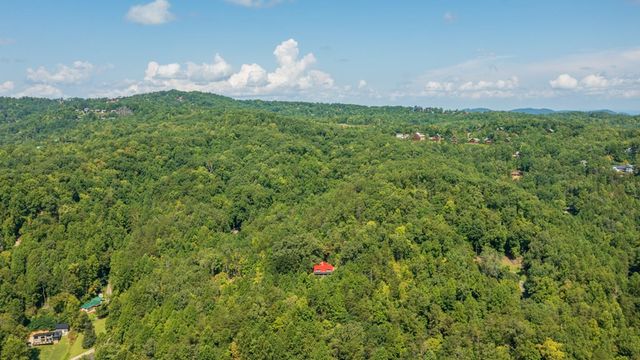 422 AUTUMN Lane, Gatlinburg, TN 37738
