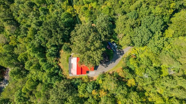 422 AUTUMN Lane, Gatlinburg, TN 37738