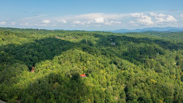 422 AUTUMN Lane, Gatlinburg, TN 37738