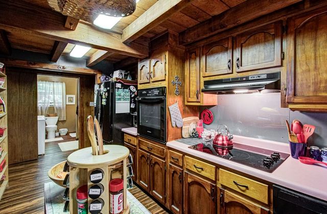 422 AUTUMN Lane, Gatlinburg, TN 37738