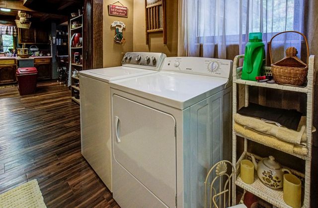 422 AUTUMN Lane, Gatlinburg, TN 37738