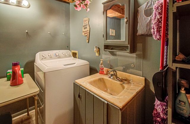 422 AUTUMN Lane, Gatlinburg, TN 37738