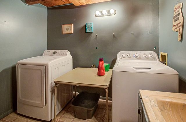 422 AUTUMN Lane, Gatlinburg, TN 37738