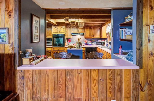 422 AUTUMN Lane, Gatlinburg, TN 37738