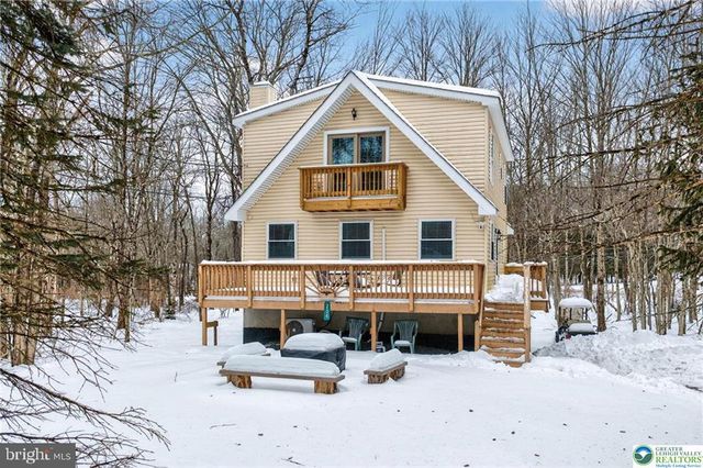 204 YUMA TRL, Pocono Lake, PA 18347