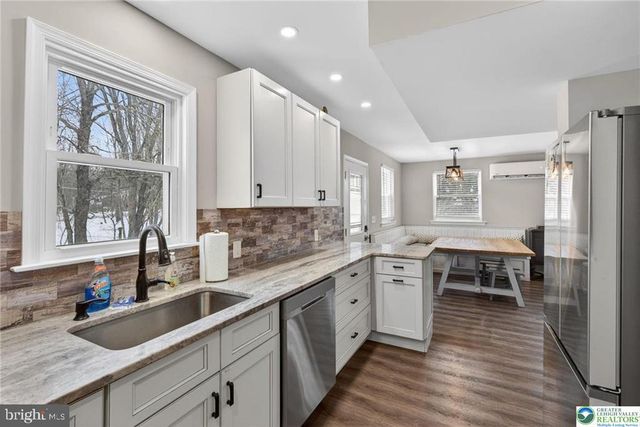 204 YUMA TRL, Pocono Lake, PA 18347